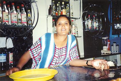 Saba, the lady bartender in restaurant bar Kokhob Massawa