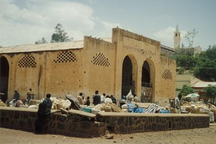 Covered market in Mendefera